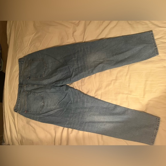 BDG medium wash jeans - Picture 2 of 4
